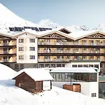 Edelweiss Hochsölden Superior 4*
