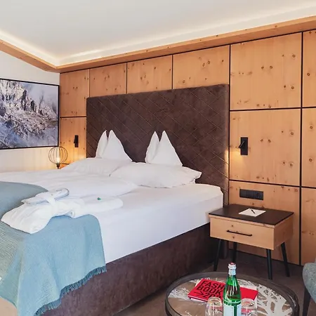 Hotel Edelweiss Hochsoelden Superior 4*