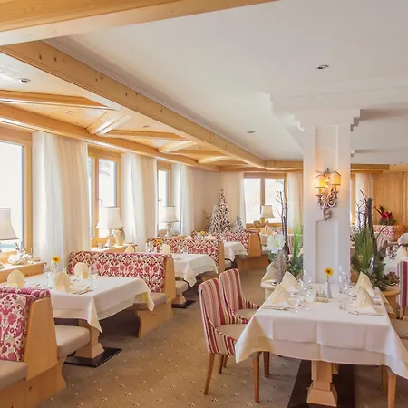 Edelweiss Hochsölden Superior Hotel