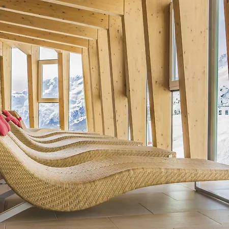 Edelweiss Hochsoelden Superior Hotel 4*