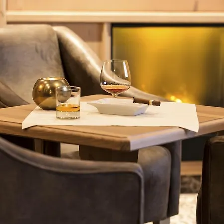 Edelweiss Hochsoelden Superior Отель