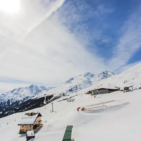 Отель Edelweiss Hochsoelden Superior Зёльден